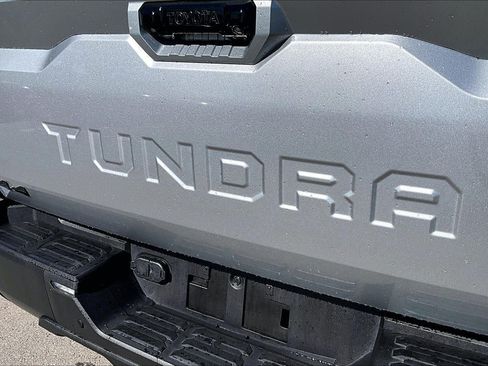 Used 2025 Toyota Tundra Limited w/ TRD Off-Road Package AWD/4WD image 30
