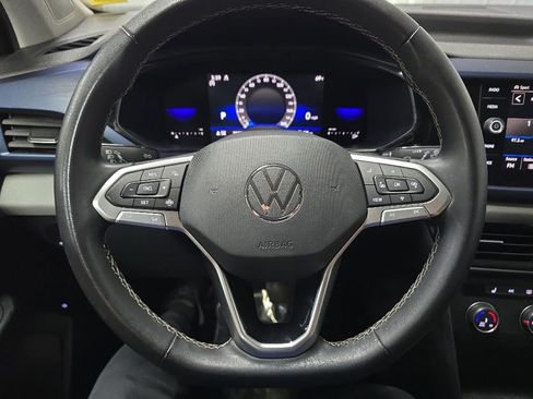 Used 2022 Volkswagen Taos SE AWD/4WD image 18