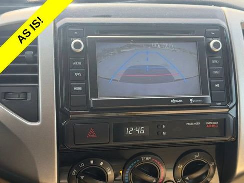 Used 2014 Toyota Tacoma PreRunner w/ SR5 Package RWD image 14