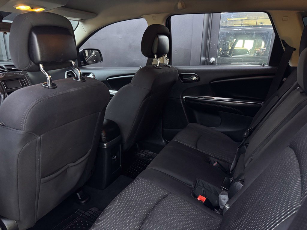 Used 2014 Dodge Journey American Value Package w/ Flexible Seating Group FWD image 19