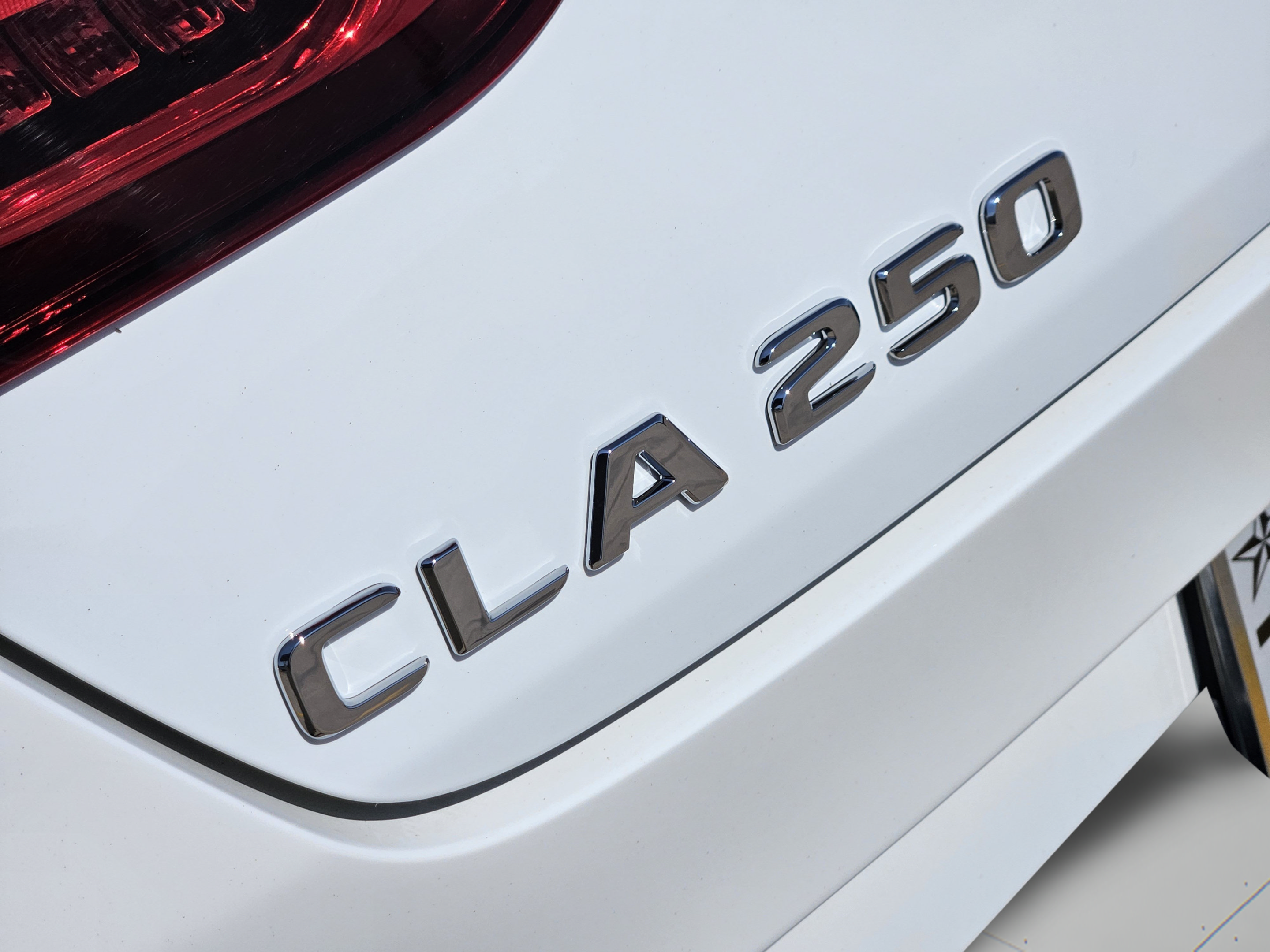 Used 2023 Mercedes-Benz CLA 250 image 27