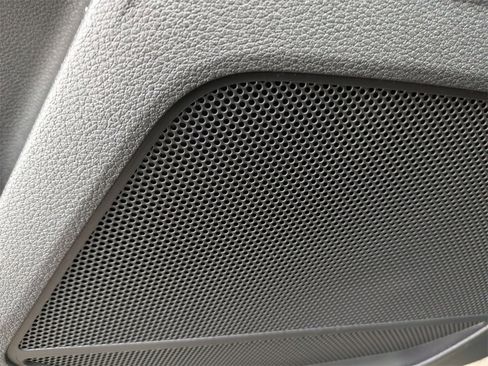 Used 2022 Audi Q3 2.0T Premium image 12