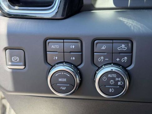 Used 2023 GMC Sierra 1500 Denali Ultimate AWD/4WD image 22