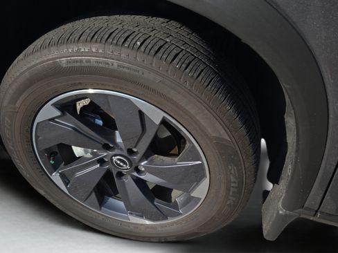 Certified 2026 Nissan Rogue SV w/ SV Premium Package FWD image 31