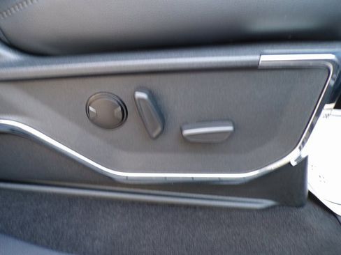 Used 2024 Ford F250 Lariat w/ Lariat Ultimate Package image 15