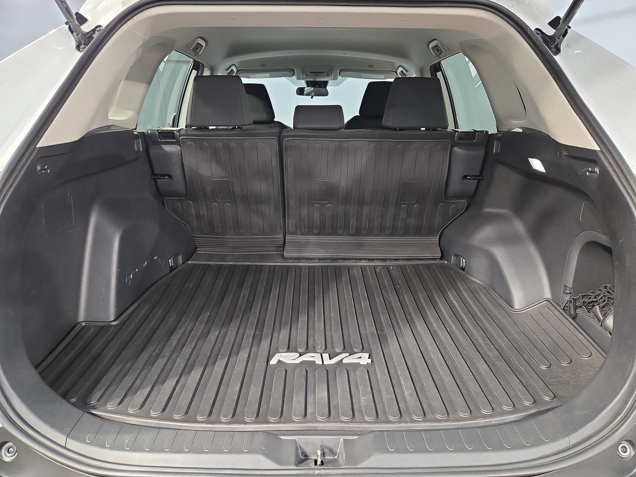 Certified 2024 Toyota RAV4 LE AWD/4WD image 18