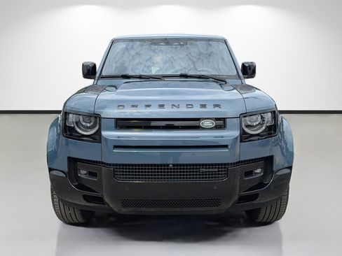 Used 2022 Land Rover Defender 110 X-Dynamic SE AWD/4WD image 8