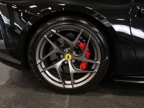 Used 2019 Ferrari 812 Superfast RWD image 14