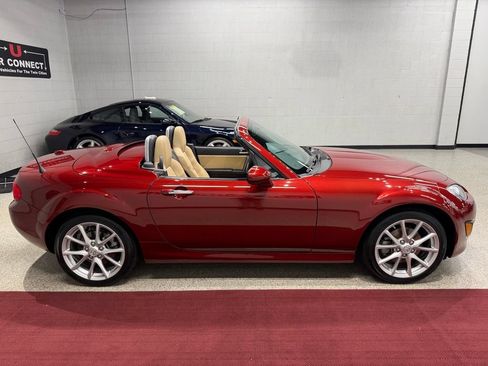 Used 2012 MAZDA MX-5 Miata Grand Touring w/ Premium Pkg RWD image 11