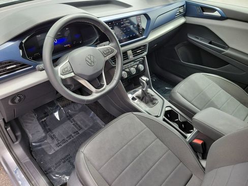 Used 2023 Volkswagen Taos SE image 22
