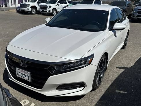 Used 2018 Honda Accord Sport image 8