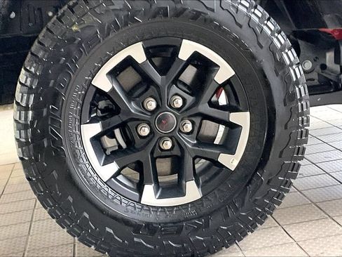 Used 2026 Jeep Gladiator Rubicon AWD/4WD image 34