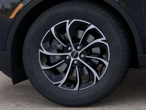New 2026 Lincoln Nautilus Premier AWD/4WD image 19