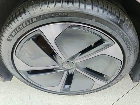 Used 2024 Lucid Air Touring AWD/4WD image 56