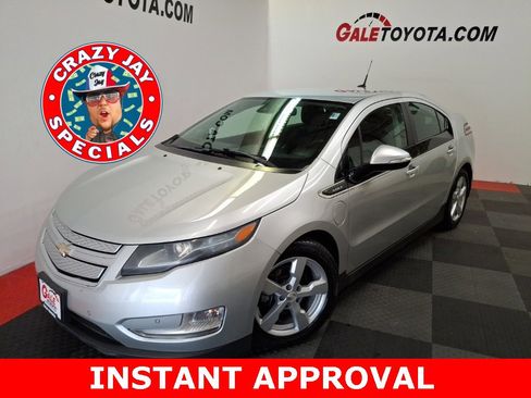 Used 2014 Chevrolet Volt w/ Enhanced Safety Package 2 image 1