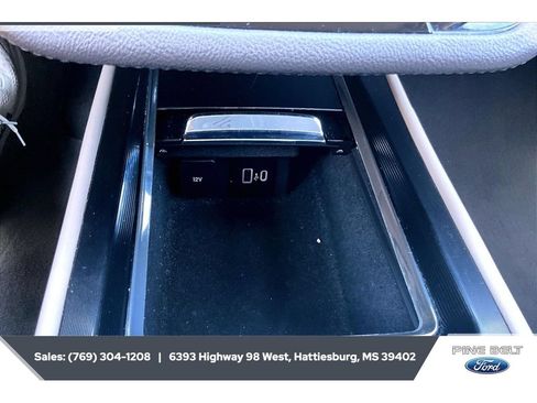 Used 2022 Lincoln Corsair FWD image 22