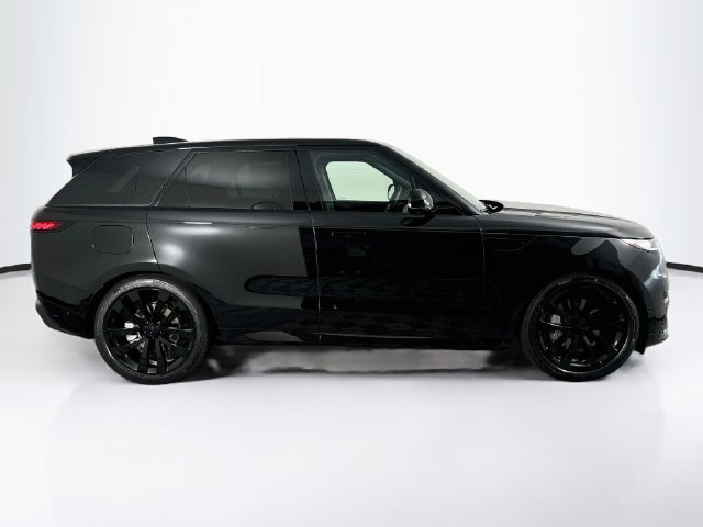 New 2027 Land Rover Range Rover Sport Dynamic SE AWD/4WD image 4