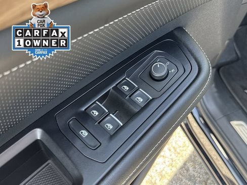 Used 2024 Volkswagen Atlas SE FWD image 8