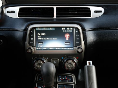 Used 2015 Chevrolet Camaro SS w/ SS Performance Package image 38