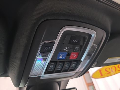 Used 2021 RAM 1500 Limited AWD/4WD image 25