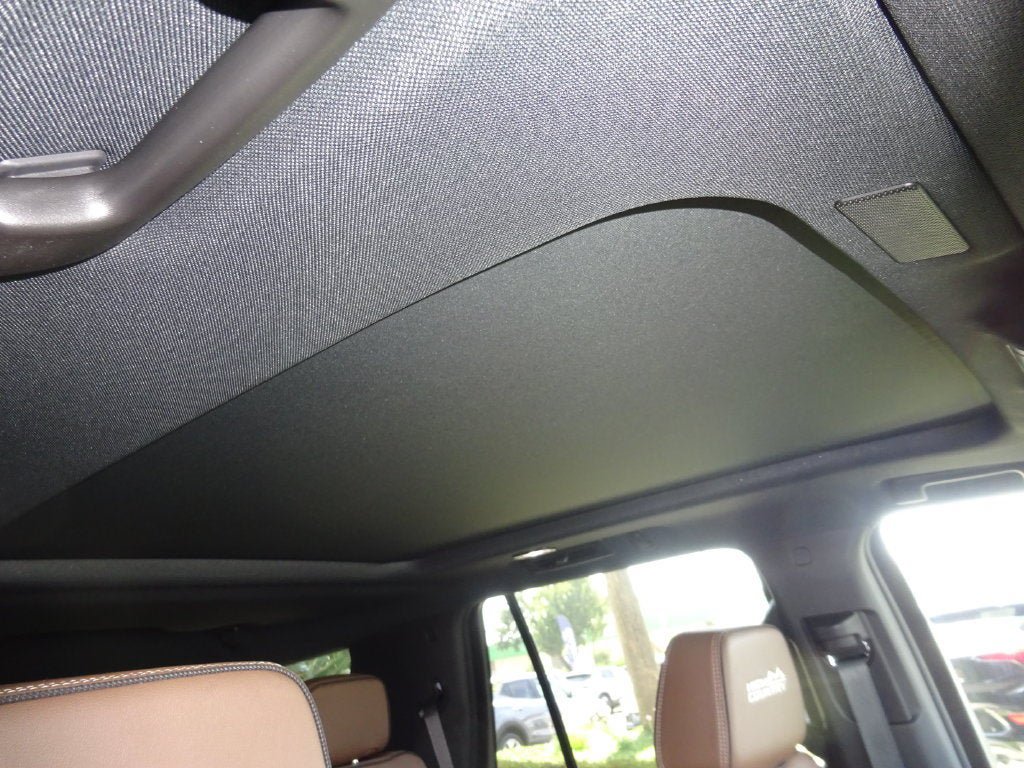 New 2026 Chevrolet Tahoe High Country AWD/4WD image 18