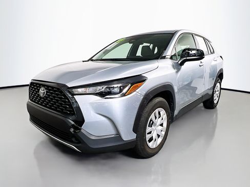 Used 2023 Toyota Corolla Cross L image 10