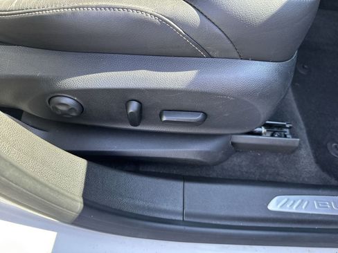 Used 2017 Buick Envision Premium w/ Driver Confidence Package image 41