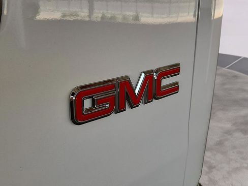 New 2026 GMC Savana 2500 RWD image 10
