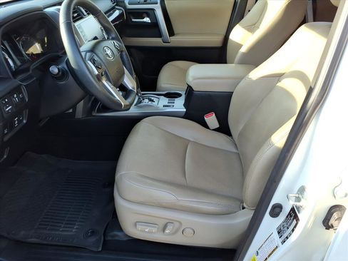 Certified 2022 Toyota 4Runner Limited AWD/4WD image 5