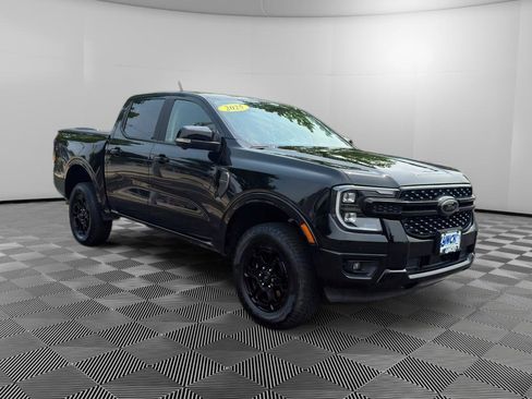 Used 2025 Ford Ranger Lariat w/ Black Appearance Package AWD/4WD image 3