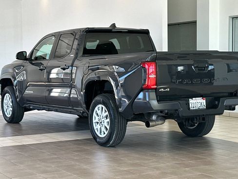 Certified 2026 Toyota Tacoma SR5 AWD/4WD image 6