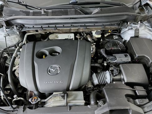 Used 2021 MAZDA CX-5 Touring image 33