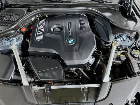 Used 2019 BMW 530i w/ Premium Package RWD image 31