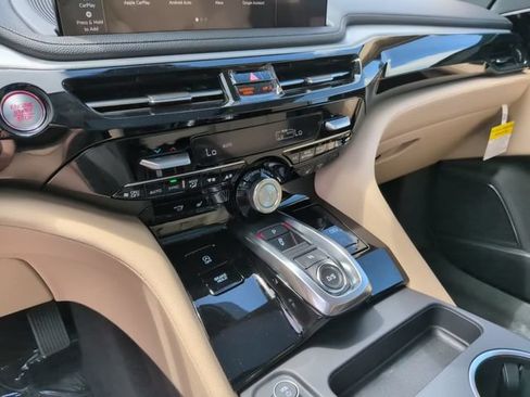 New 2026 Acura MDX SH-AWD image 26