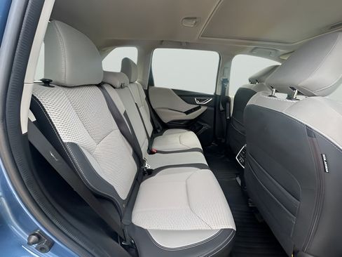 Used 2019 Subaru Forester Premium AWD/4WD image 13