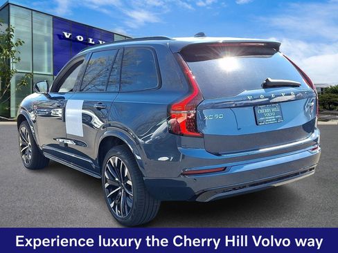New 2026 Volvo XC90 T8 Ultra w/ Protection Package Premier AWD/4WD image 3