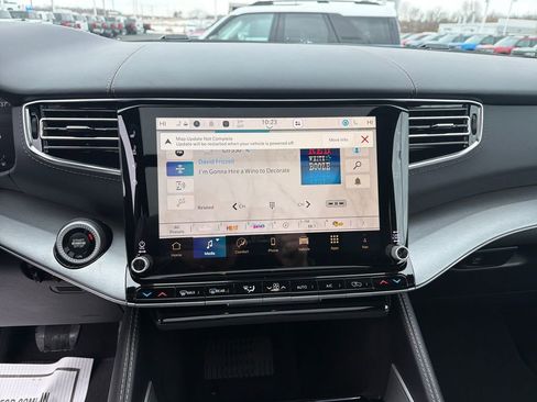 New 2026 Jeep Grand Wagoneer L Limited image 17