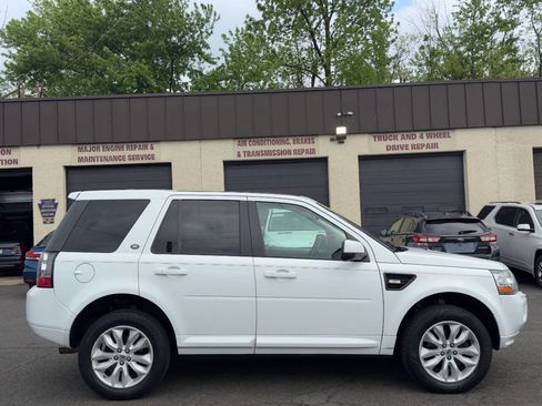 Used 2013 Land Rover LR2 HSE AWD/4WD image 7