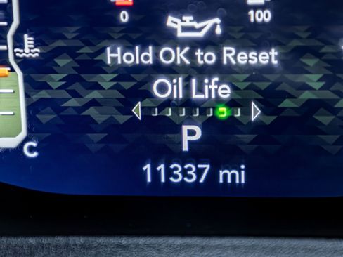 Used 2025 Jeep Wrangler Unlimited Rubicon w/ Convenience Group image 19