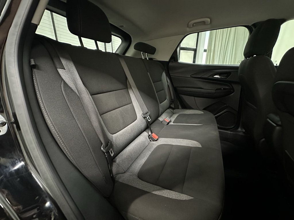 Certified 2026 Chevrolet TrailBlazer LT w/ LT Cold Weather Package FWD image 16