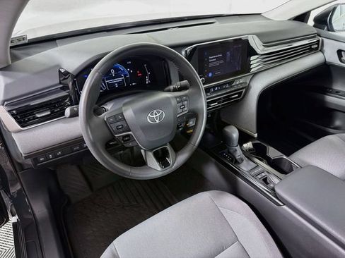 Used 2025 Toyota Camry LE w/ Convenience Package FWD image 13