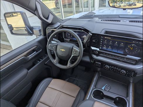 New 2026 Chevrolet Silverado 3500 High Country w/ High Country Premium Package AWD/4WD image 21