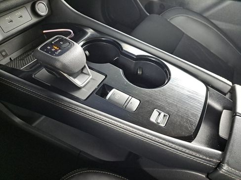 Used 2025 Nissan Rogue Platinum FWD image 33