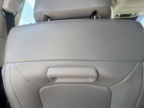 Used 2025 Ford Expedition Active AWD/4WD image 25