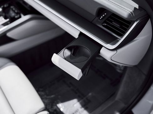 Used 2025 Porsche 911 Turbo S image 40