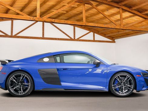 Used 2023 Audi R8 V10 performance image 6