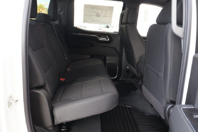 New 2026 GMC Sierra 1500 SLE w/ Max Trailering Package AWD/4WD image 16