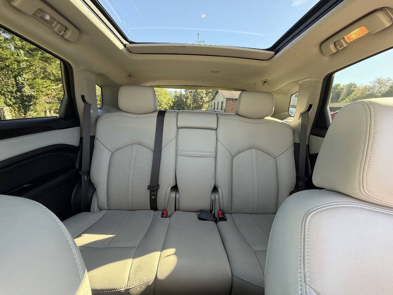 Used 2015 Cadillac SRX Performance w/ Driver Awareness Package FWD image 27