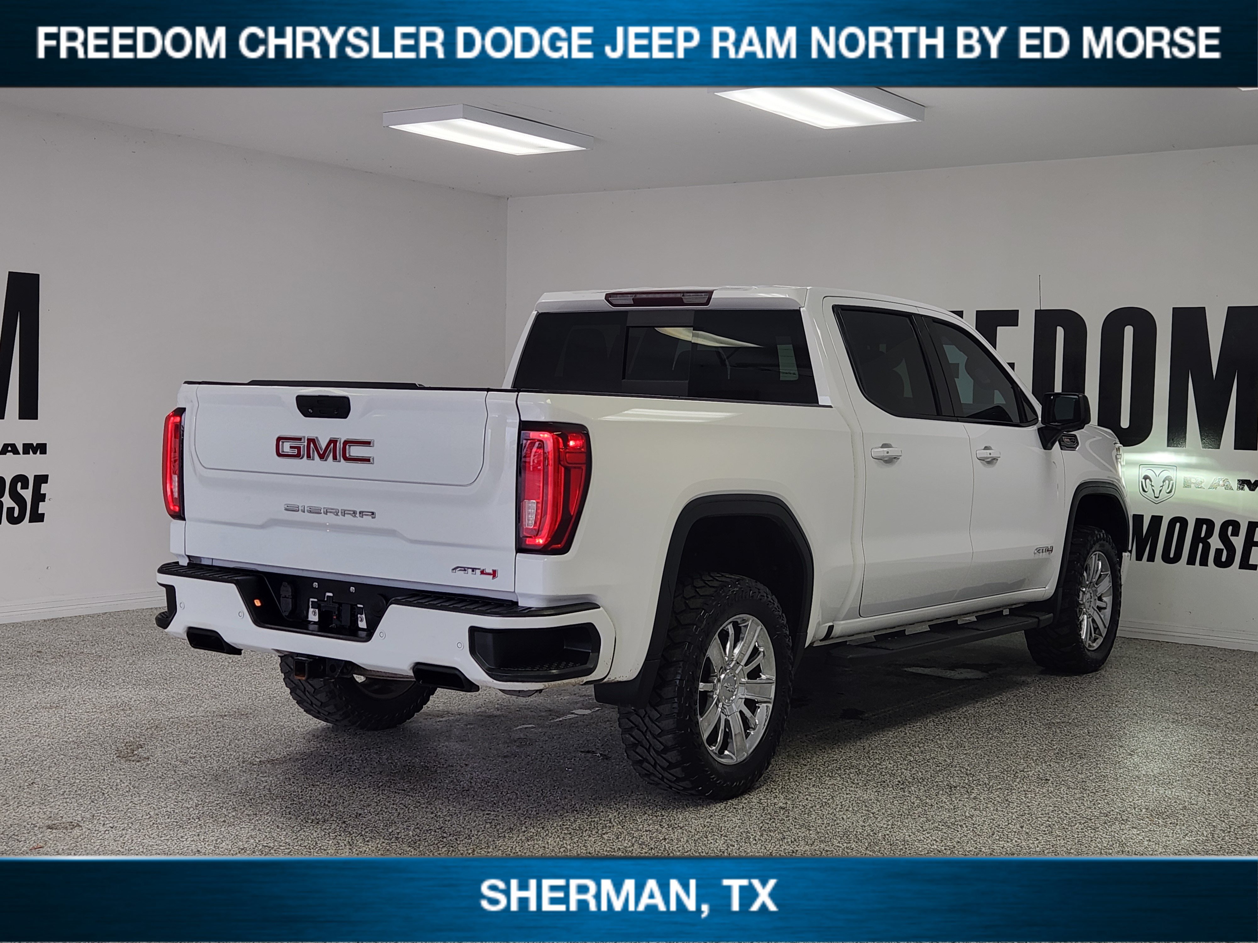 Used 2019 GMC Sierra 1500 AT4 w/ AT4 Premium Package AWD/4WD image 4