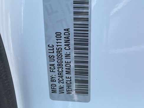 Used 2025 Chrysler Pacifica Select AWD/4WD image 34